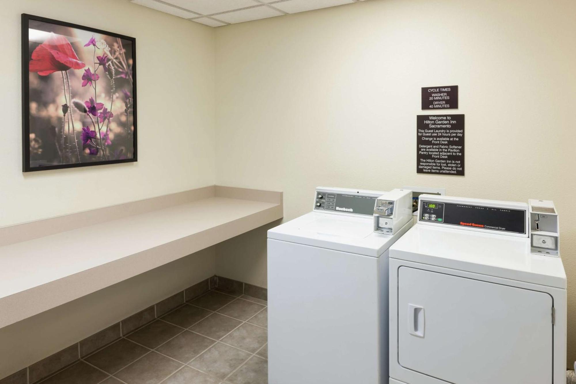 Hilton Garden Inn Sacramento/South Natomas Экстерьер фото